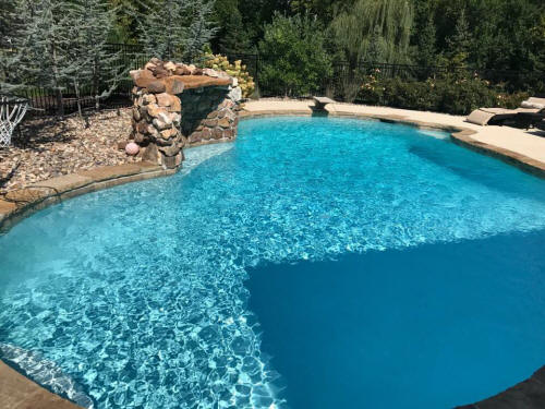 pool cleaning service kc